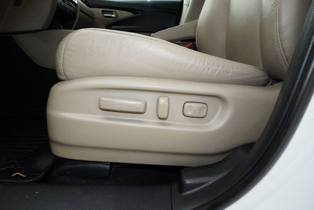 Used 2020 Honda Pilot Touring image 28