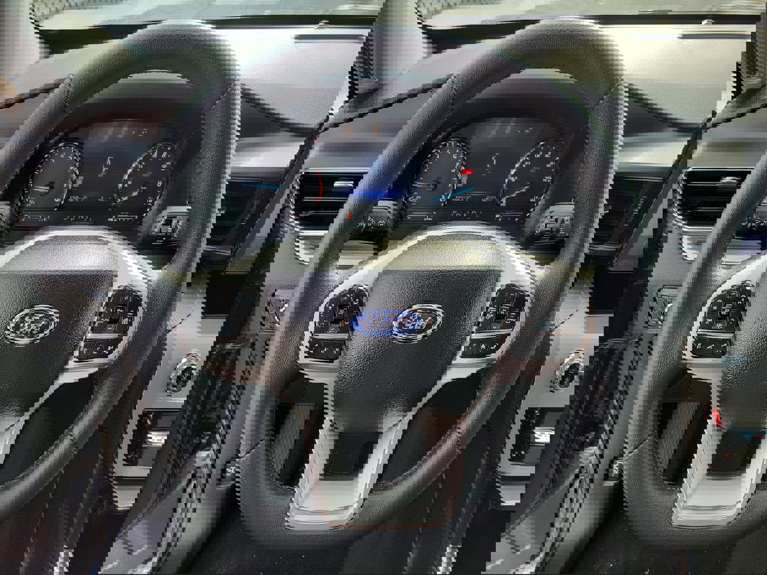 Used 2023 Ford Explorer XLT w/ Equipment Group 202A image 24