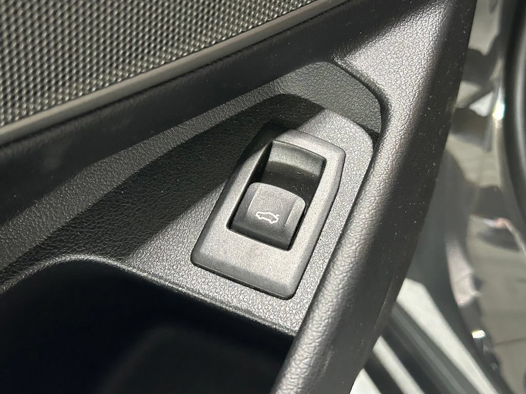 Used 2023 BMW M340i w/ Premium Package RWD image 31