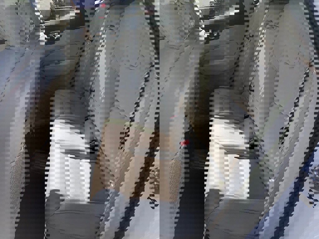 Used 2023 Volvo XC60 T8 Plus image 34