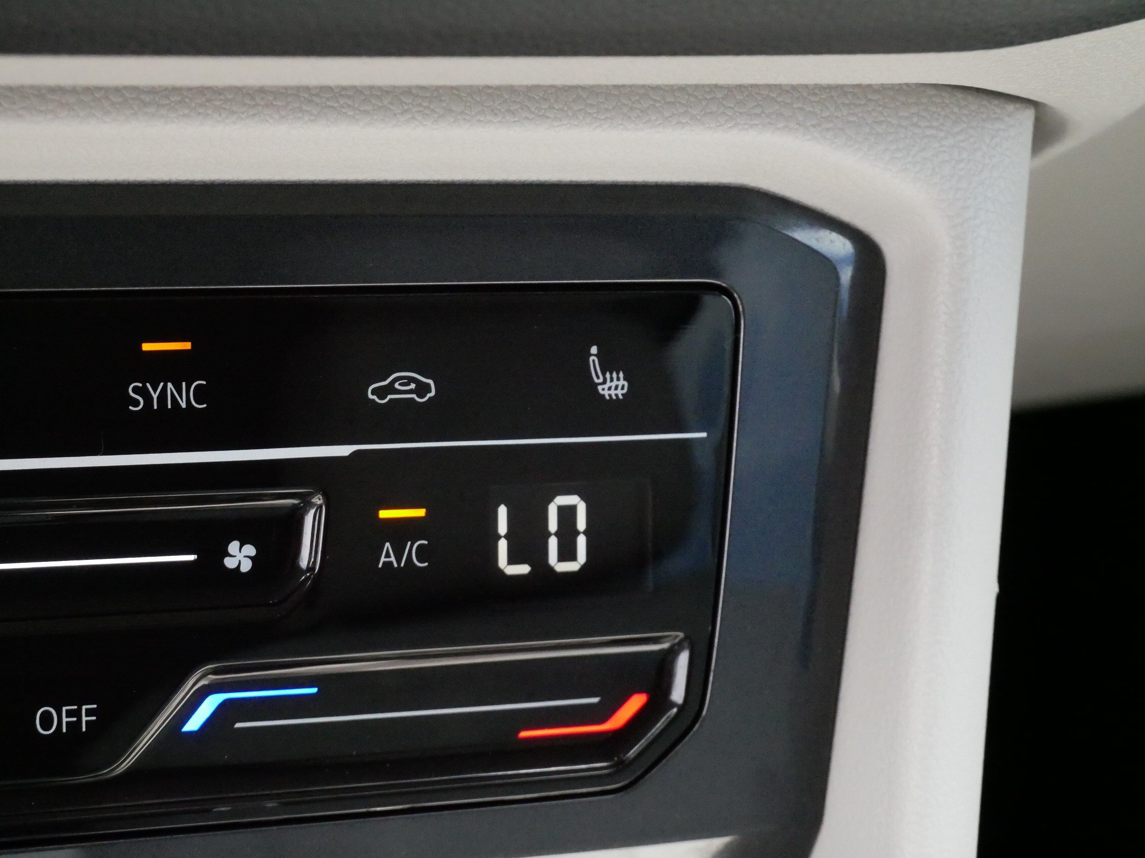 Certified 2023 Volkswagen Tiguan SE AWD/4WD image 29