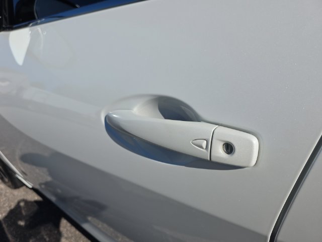 Used 2022 Nissan Maxima SR FWD image 30