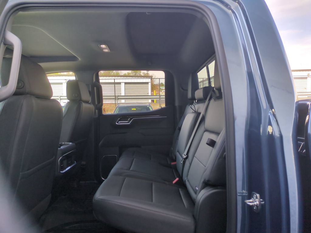 New 2026 GMC Sierra 1500 Elevation w/ Elevation Premium Package AWD/4WD image 15
