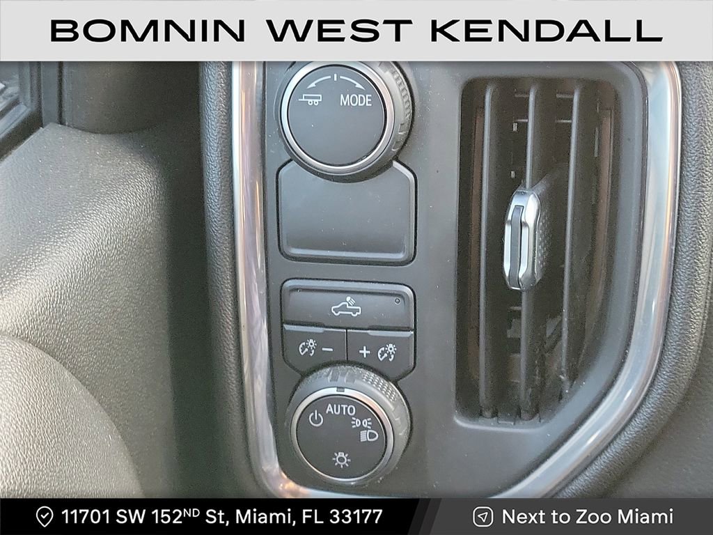 Used 2021 Chevrolet Silverado 1500 LT image 24