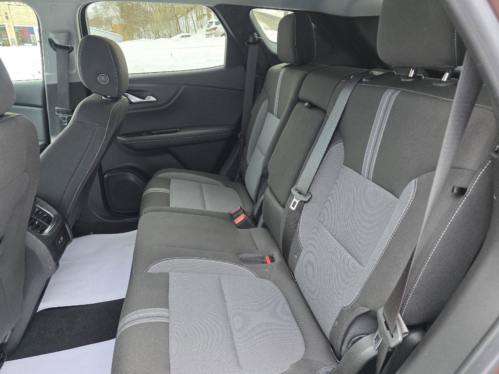 Used 2023 Chevrolet Blazer LT w/ Driver Confidence Package AWD/4WD image 19