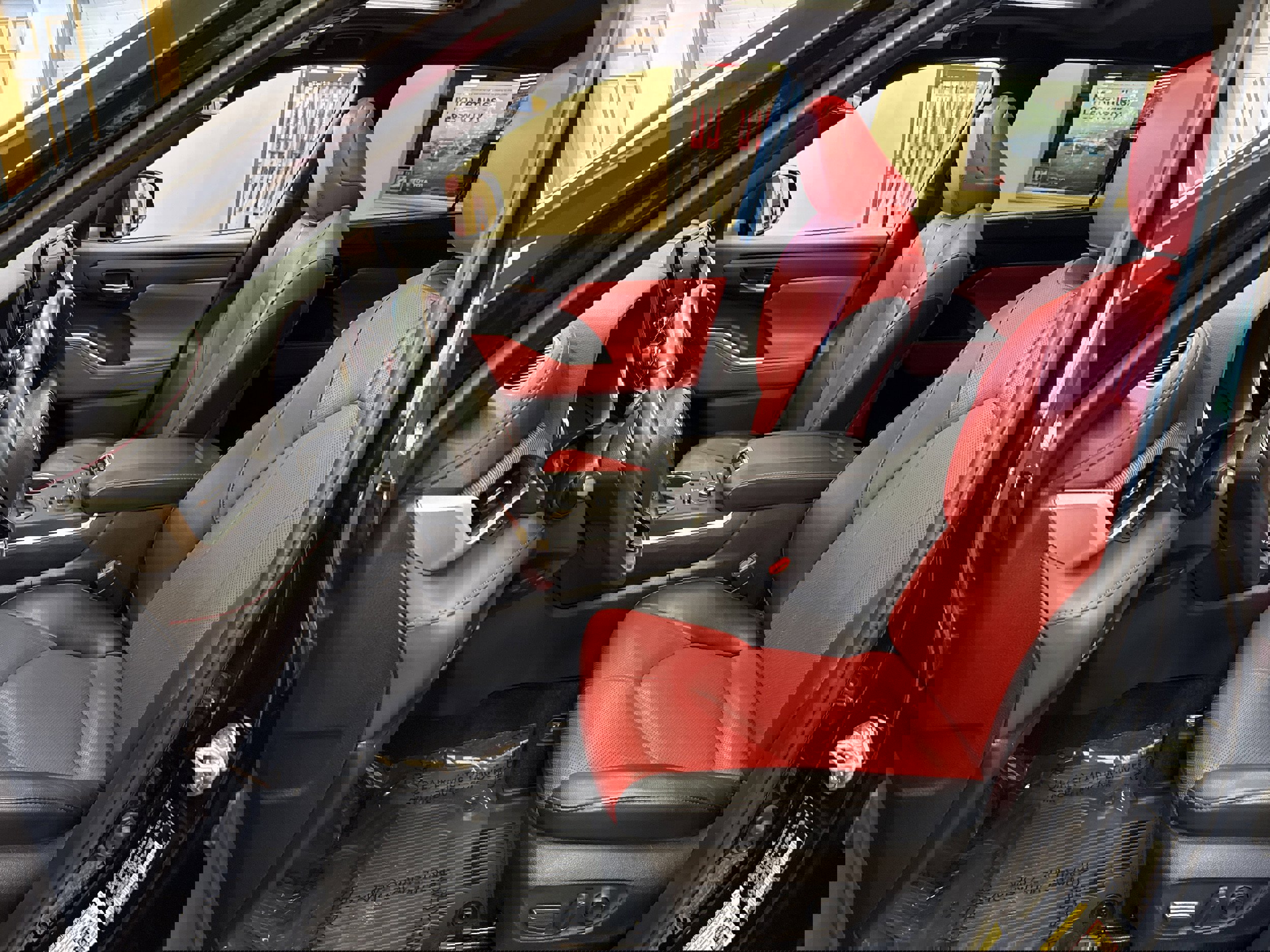 Used 2022 Toyota Highlander XSE image 5