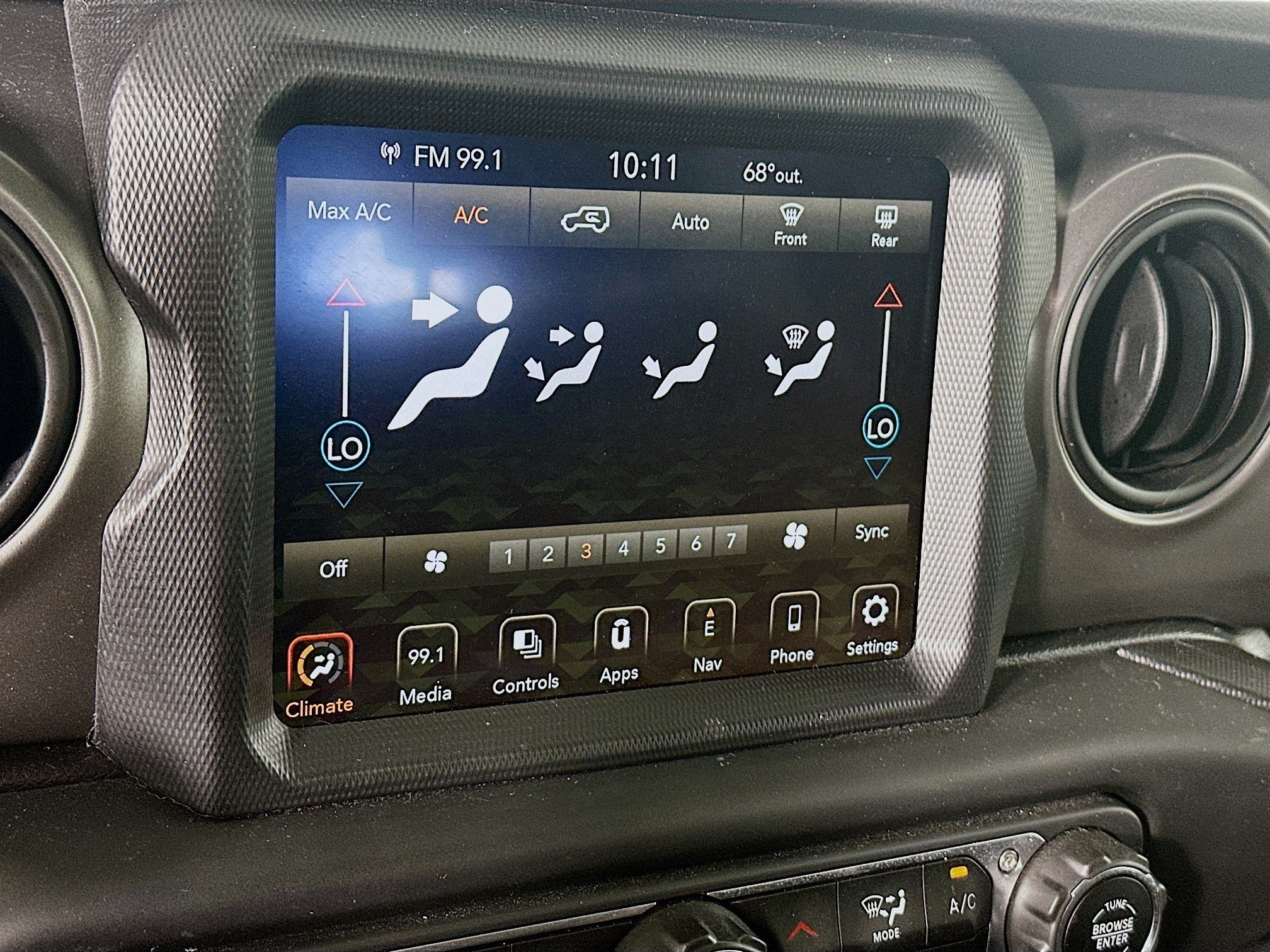 Used 2023 Jeep Wrangler Unlimited w/ 8.4" Radio Group AWD/4WD image 24