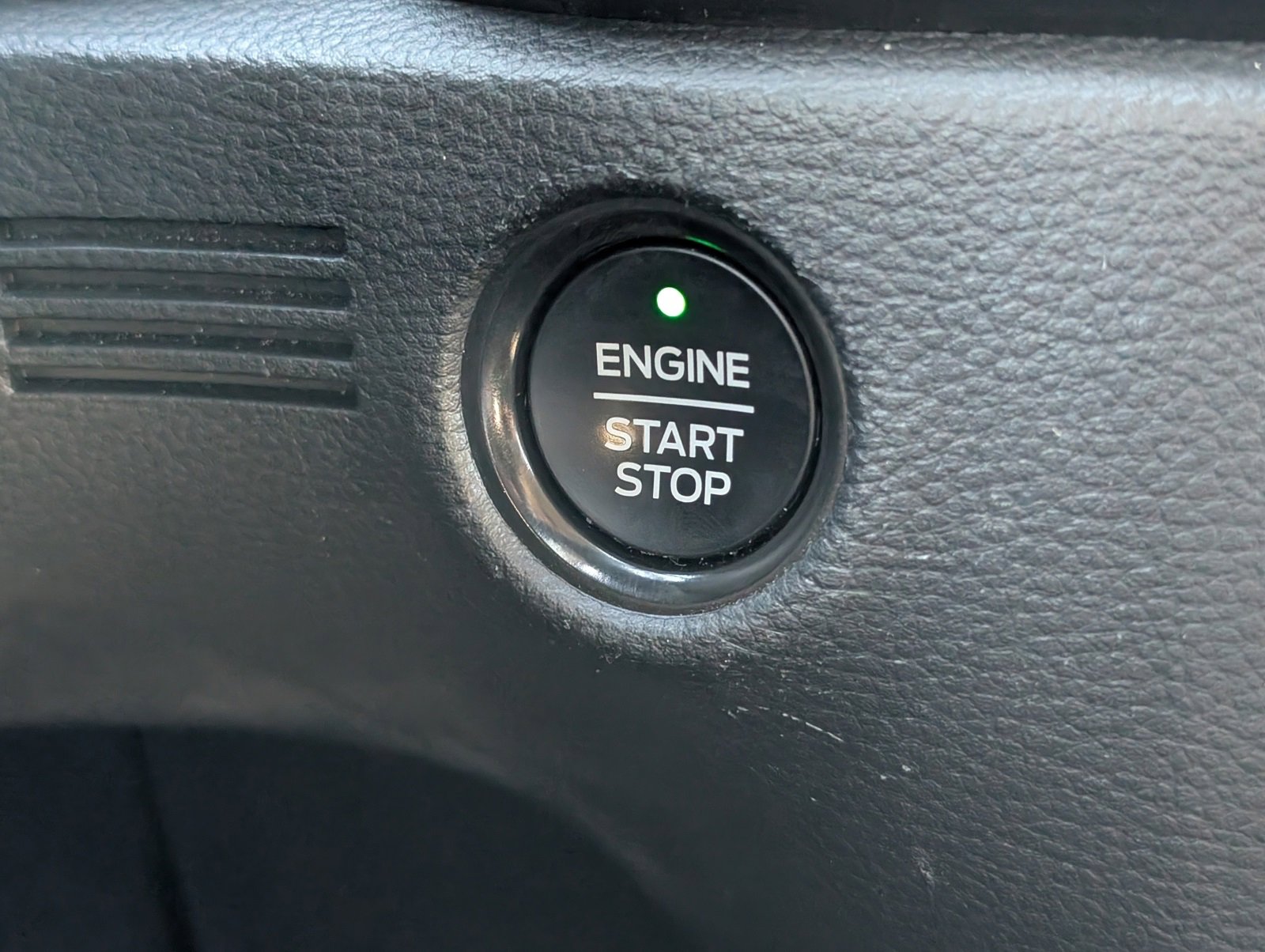 Used 2023 Ford Ranger Lariat w/ Tremor Off-Road Package image 22