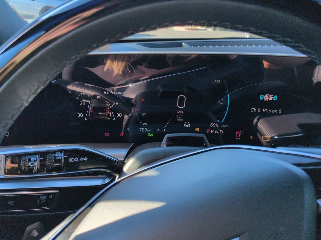 Used 2026 Cadillac Lyriq Premium Sport image 4