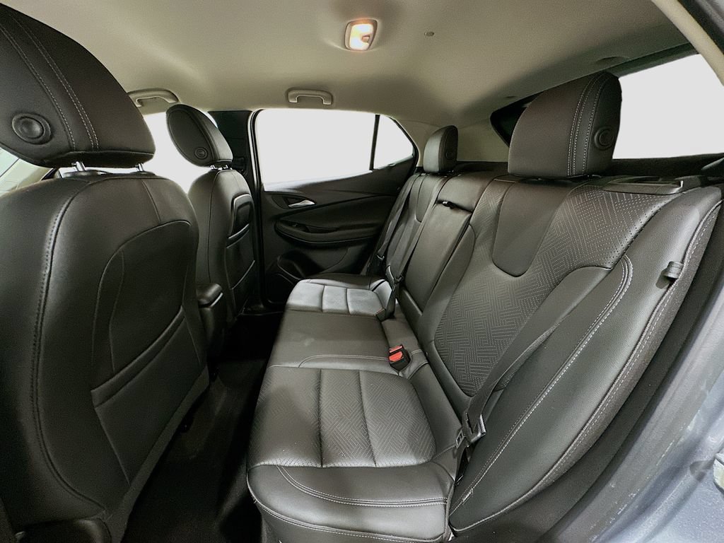 Used 2022 Buick Encore GX Essence FWD image 26