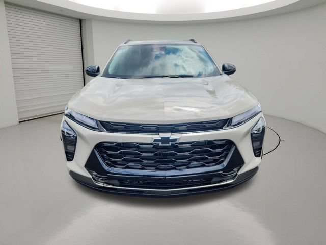 New 2026 Chevrolet Trax ACTIV w/ Sunroof Package FWD image 2