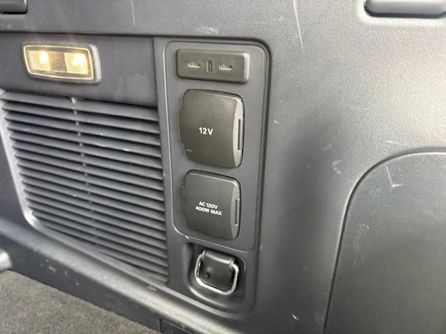 Used 2025 Ford Expedition Active AWD/4WD image 37