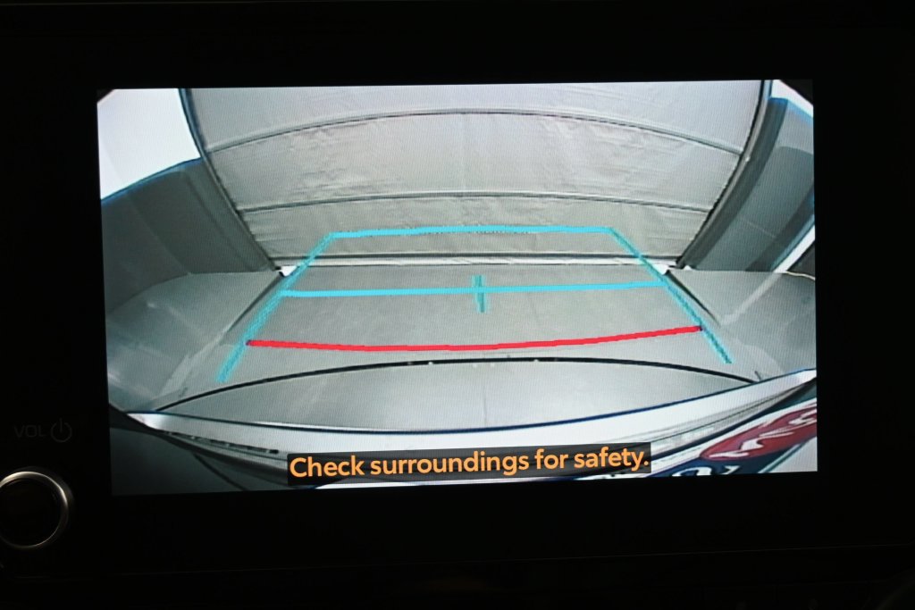 Used 2023 Toyota Highlander XSE FWD image 12