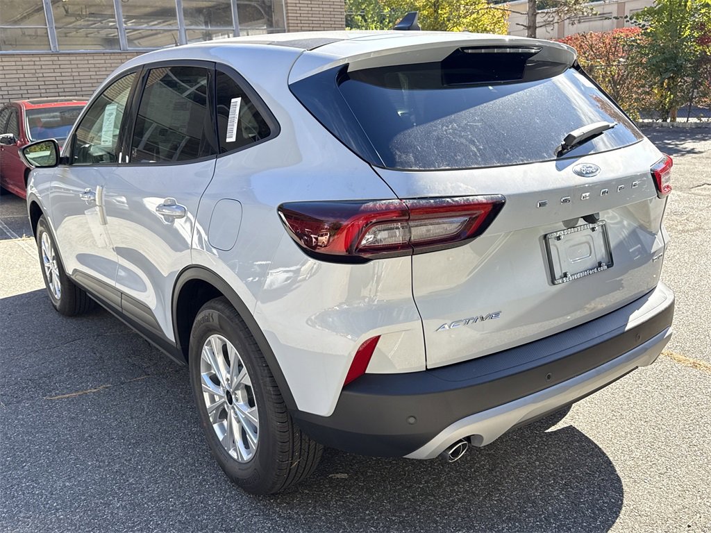 Used 2025 Ford Escape Active w/ Tech Pack #1 image 5