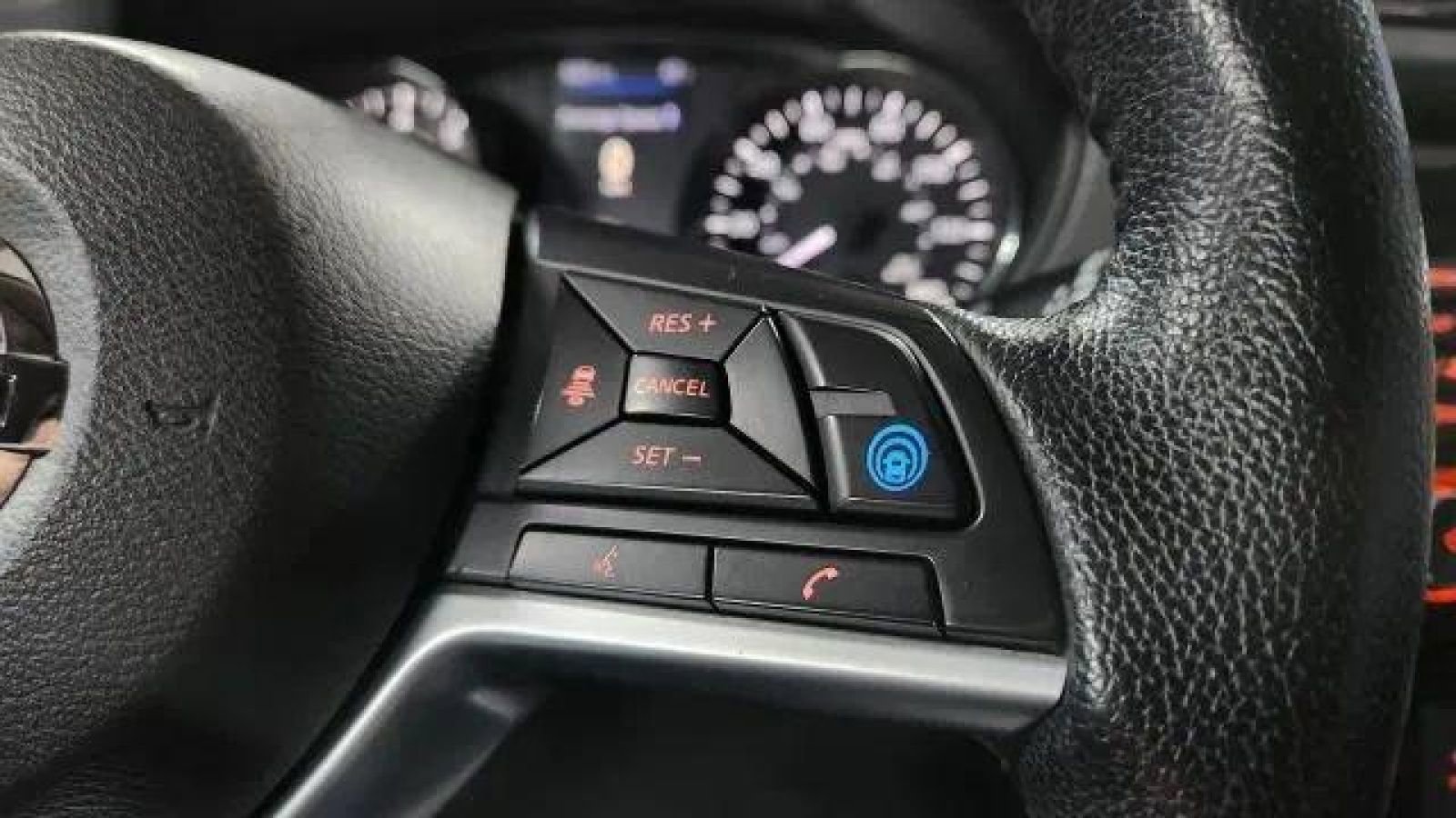 Used 2019 Nissan Rogue SL image 31