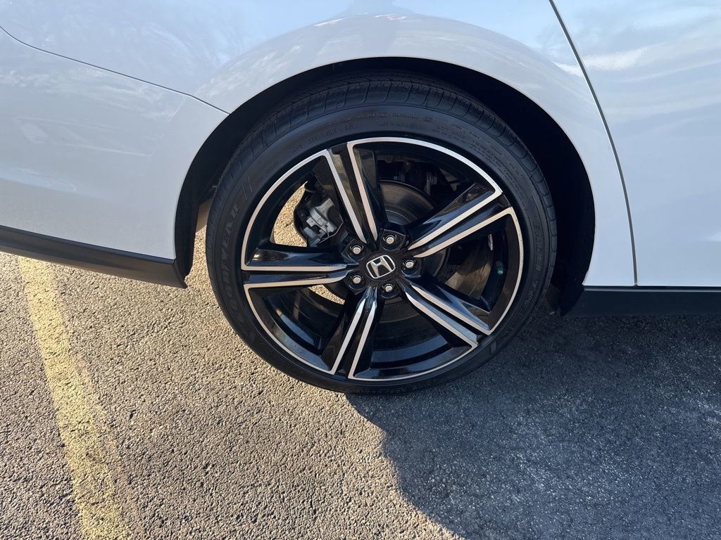 Certified 2023 Honda Accord Sport image 13