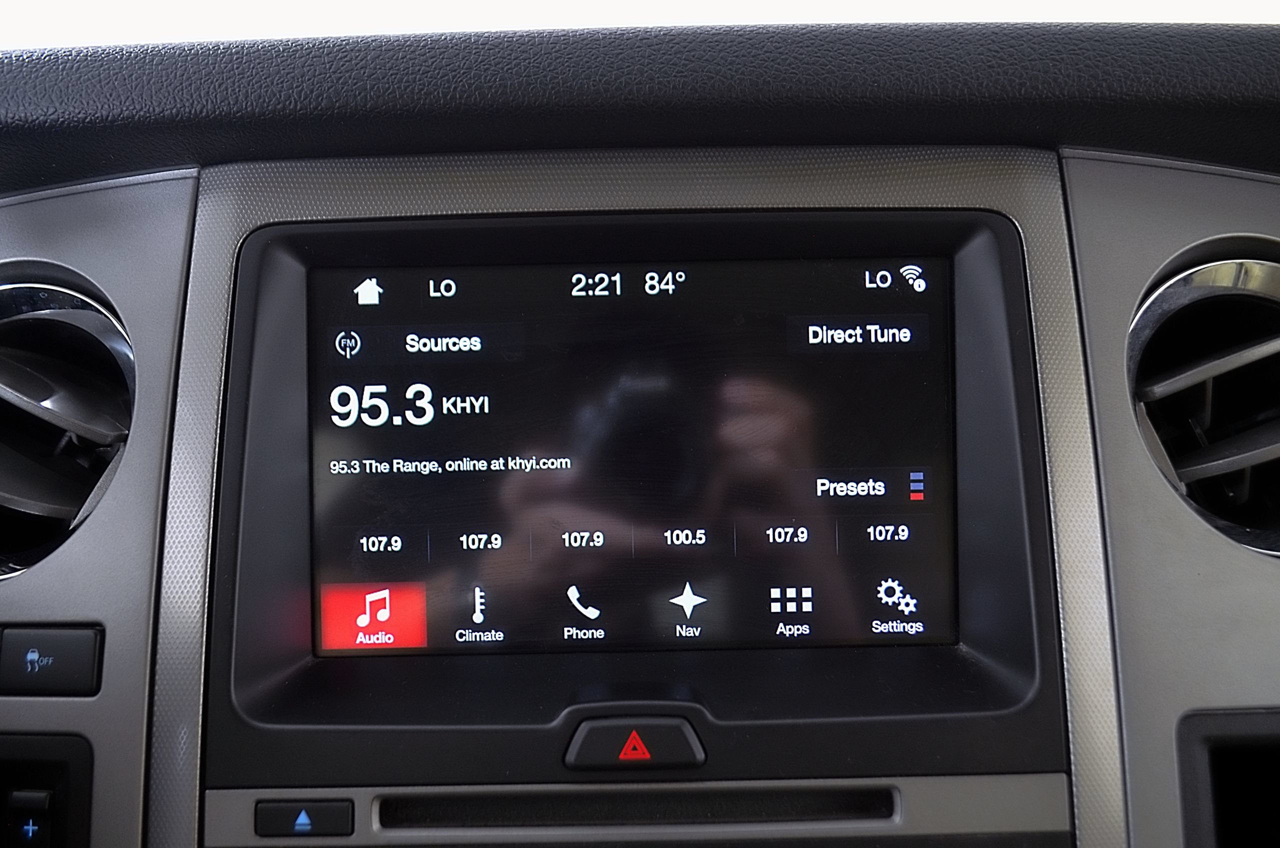 Used 2017 Ford Expedition XLT w/ Equipment Group 202A RWD image 29