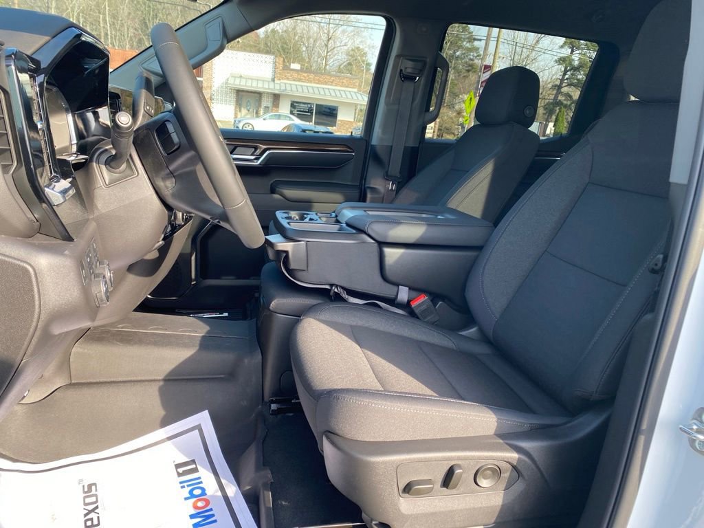 New 2025 Chevrolet Silverado 1500 LT image 10