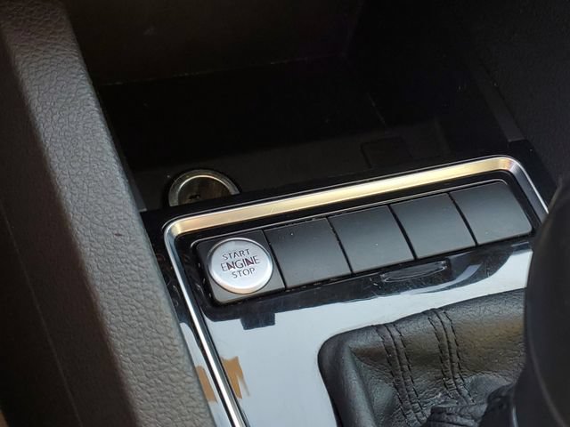 Used 2015 Volkswagen Jetta TDI SEL FWD image 30