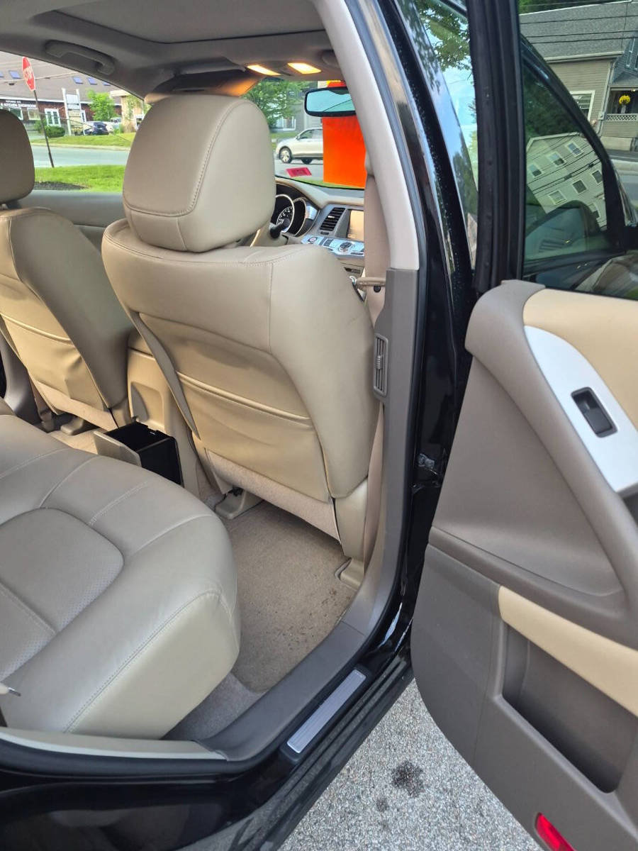 Used 2014 Nissan Murano SL w/ Navigation Package AWD/4WD image 14