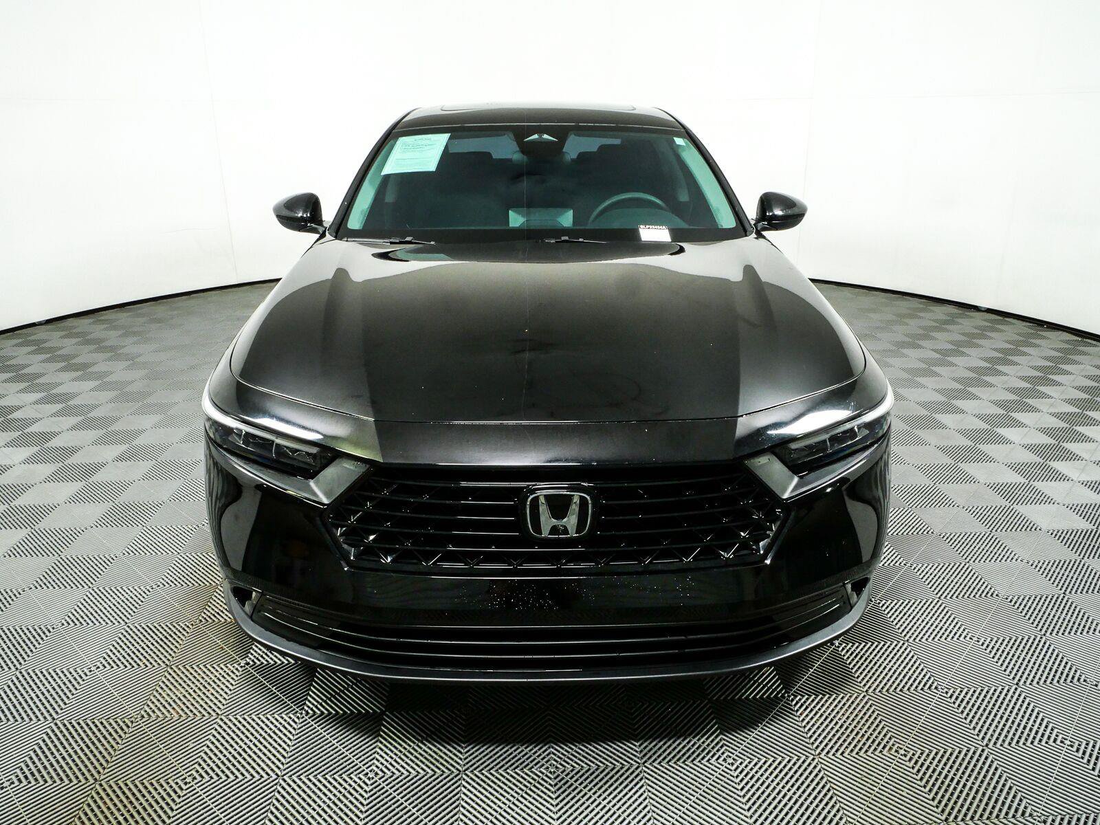 Used 2025 Honda Accord SE image 25