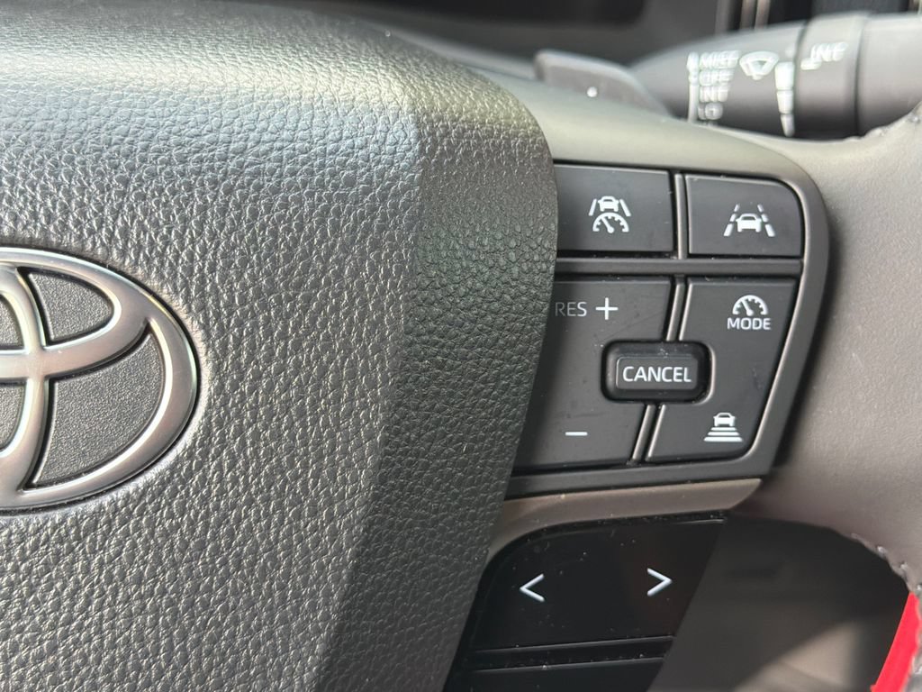 Used 2025 Toyota Camry XSE FWD image 30