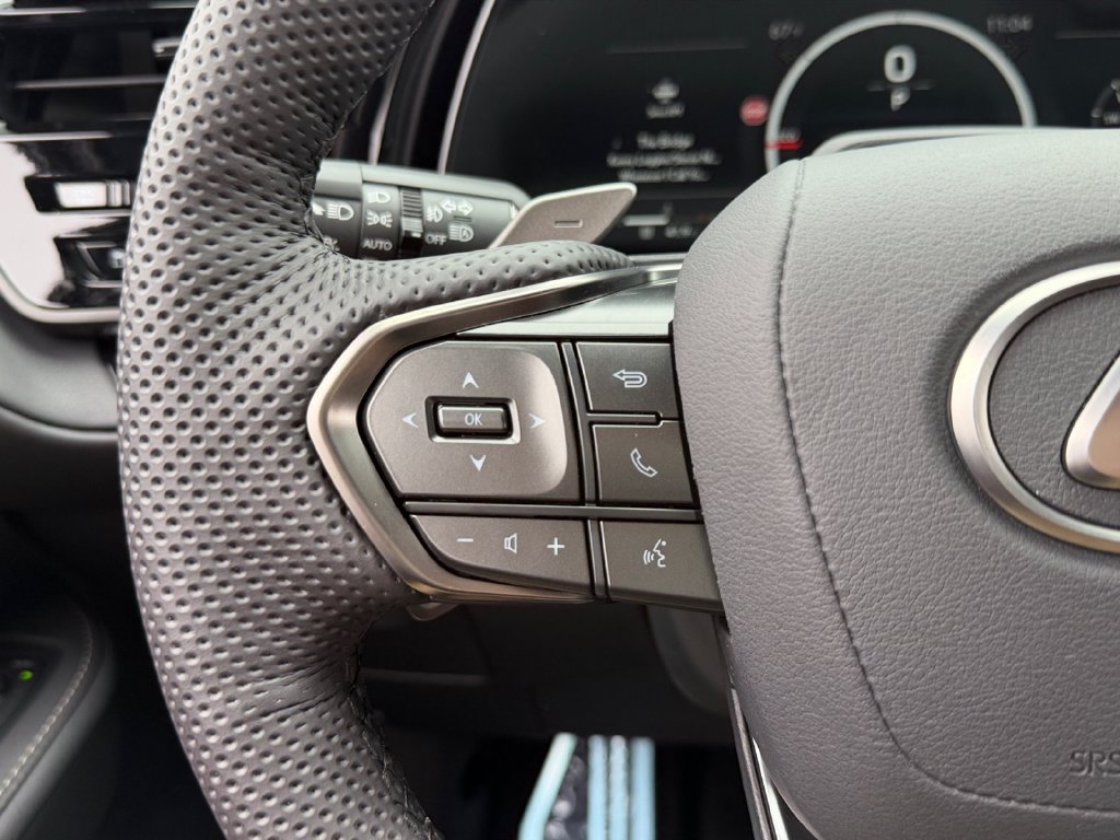 New 2026 Lexus TX 500h AWD image 17