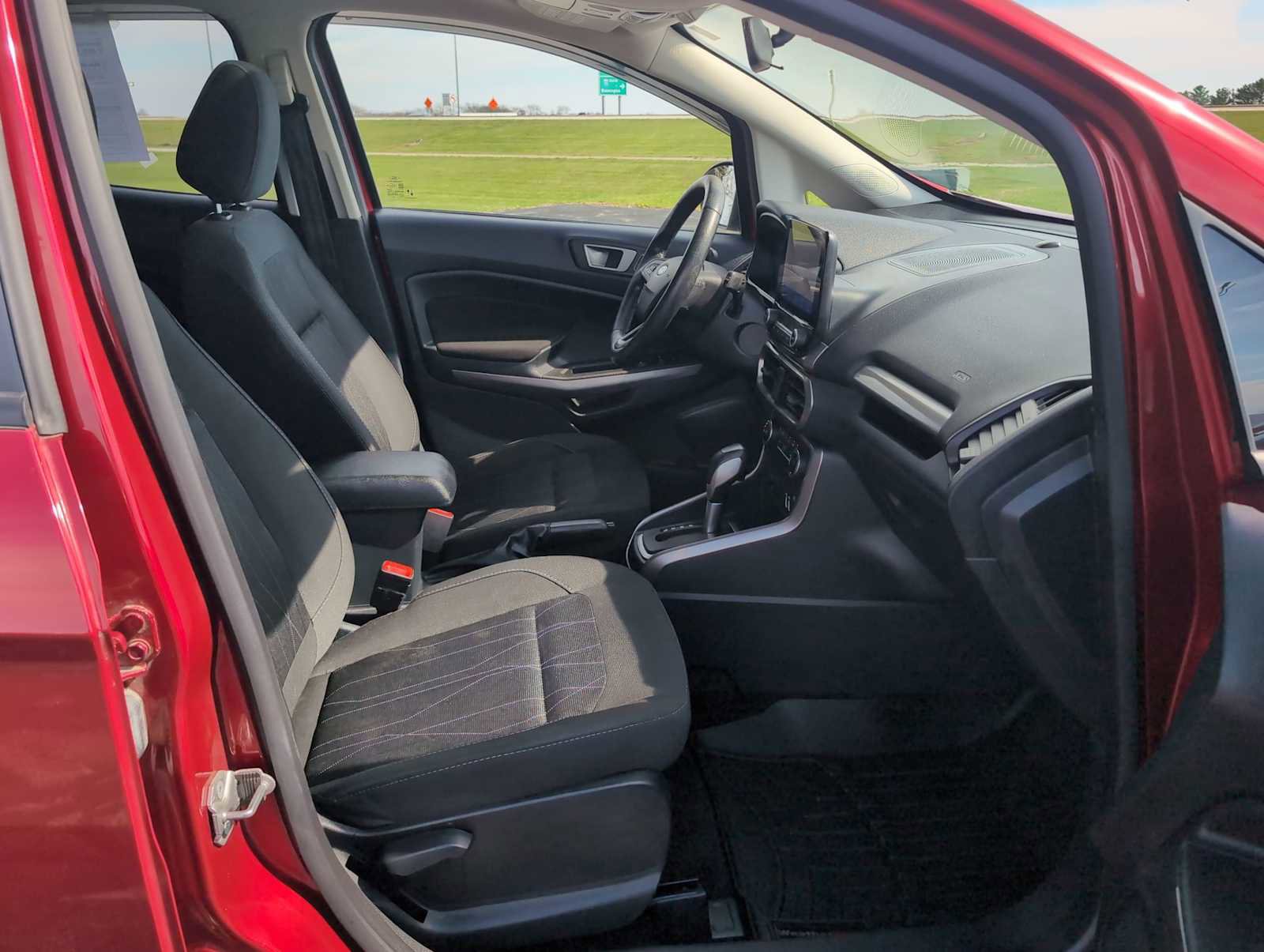Used 2020 Ford EcoSport SE w/ SE Convenience Package AWD/4WD image 37