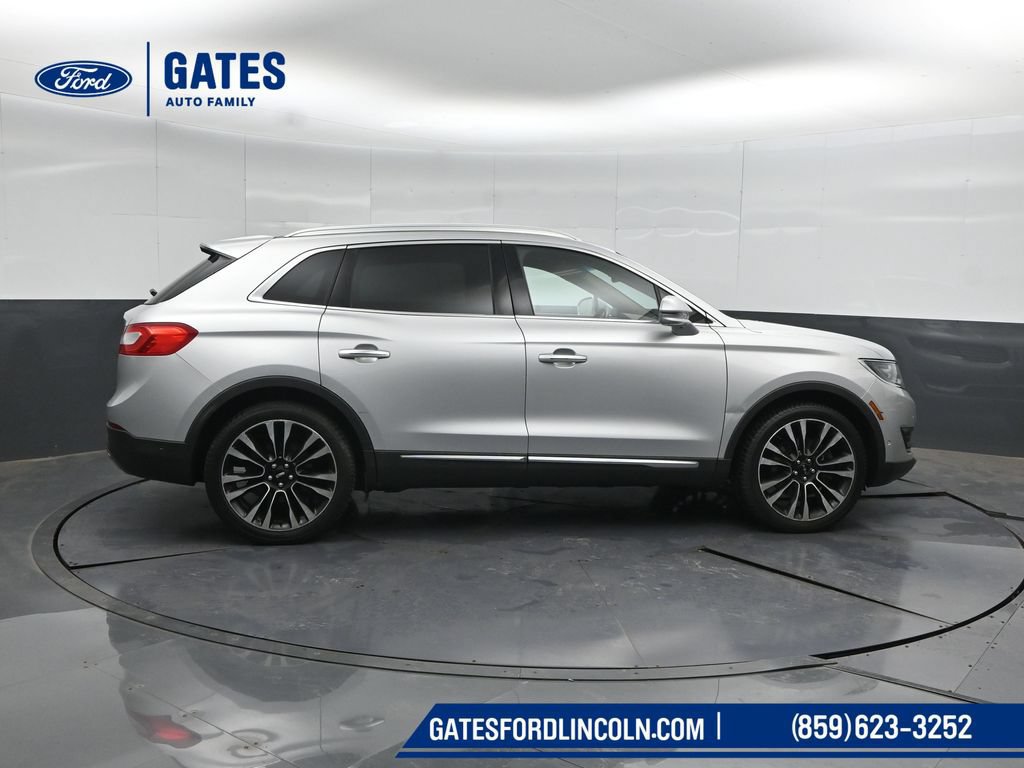 Used 2016 Lincoln MKX Reserve w/ Technology Package AWD/4WD image 3