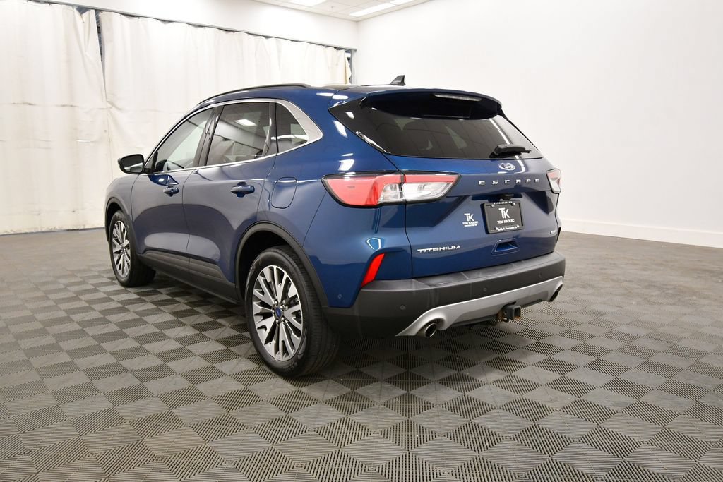 Used 2020 Ford Escape Titanium w/ Titanium Premium Package 2.0 AWD/4WD image 5