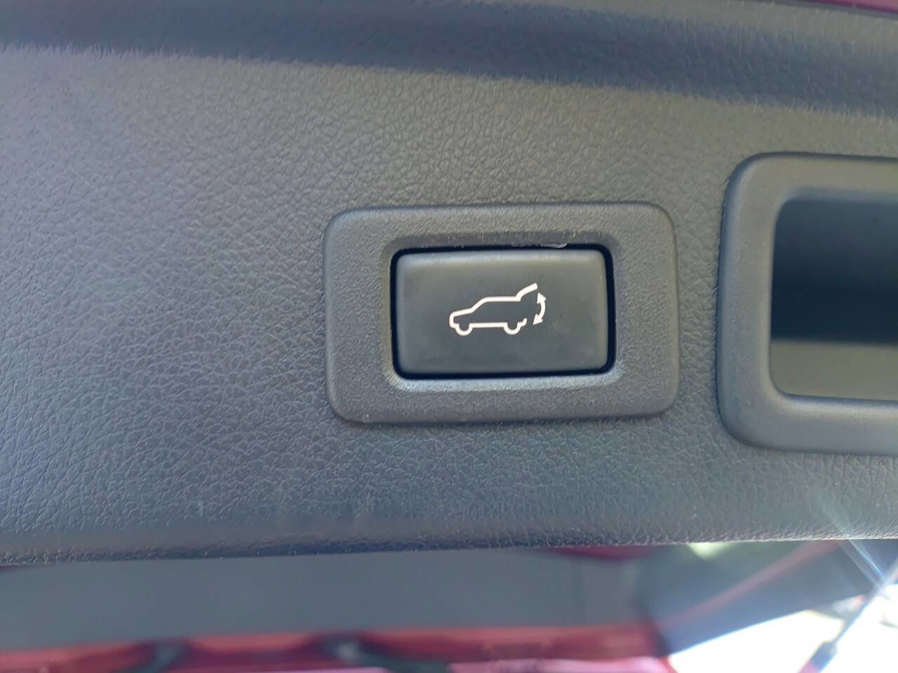 Used 2018 Subaru Forester 2.5i Limited image 13