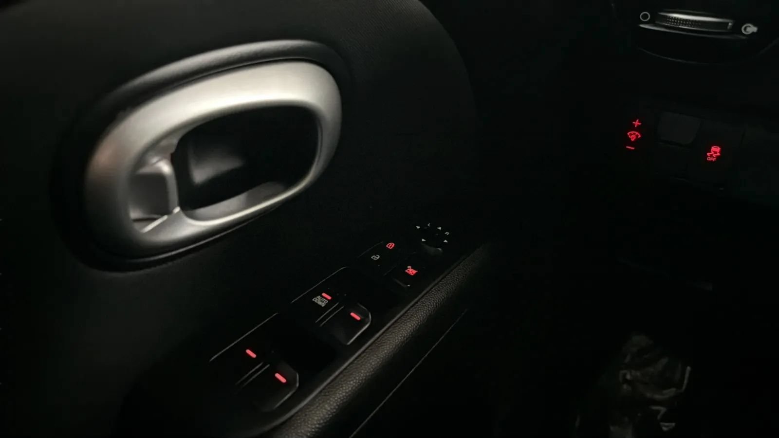 Used 2016 Kia Soul FWD image 15