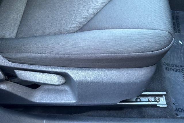 Used 2019 Toyota Camry LE FWD image 23