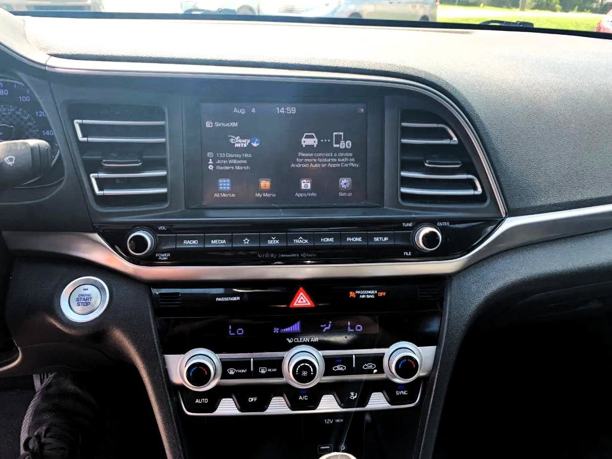 Used 2020 Hyundai Elantra Sedan FWD image 18