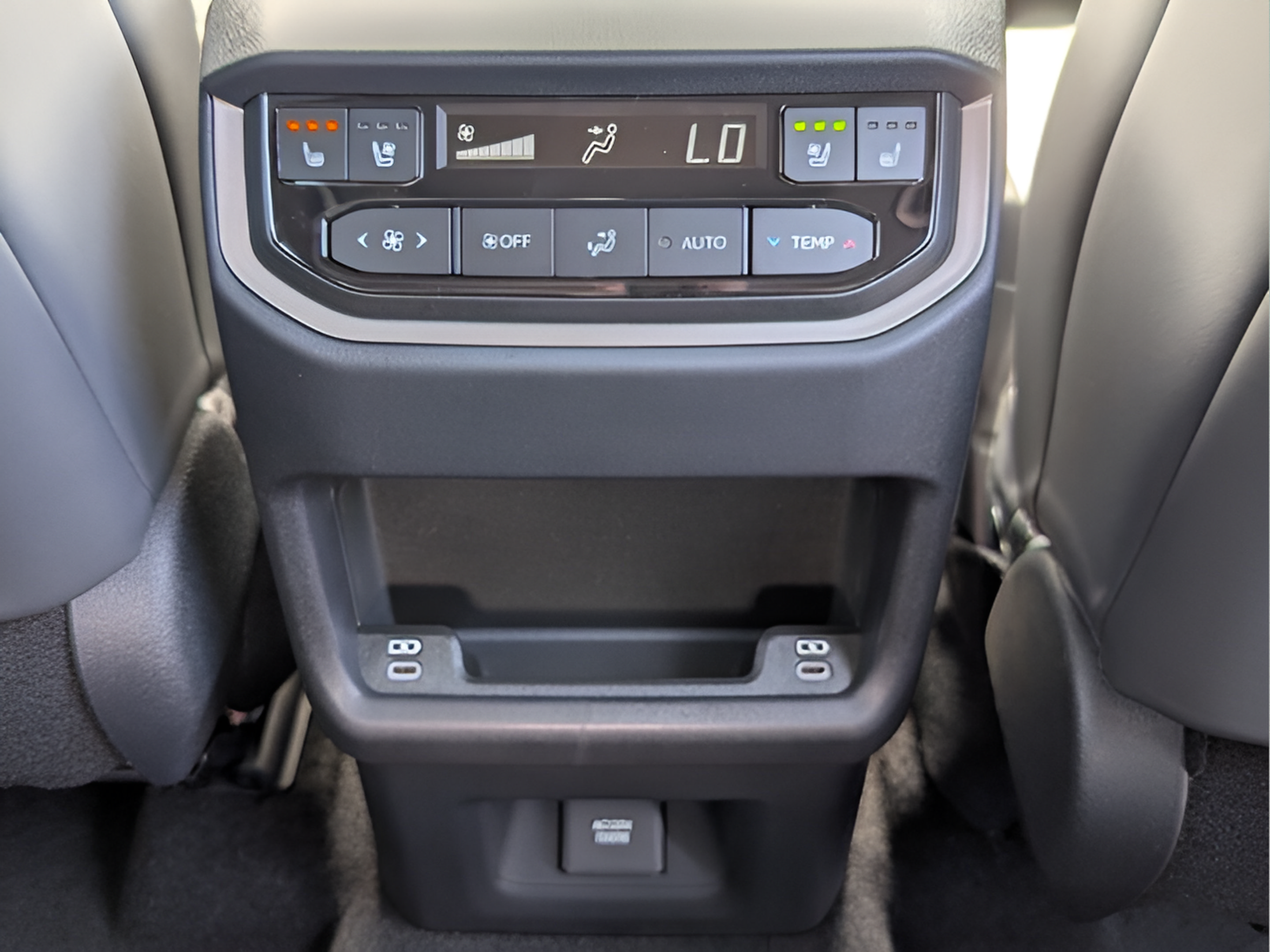 New 2026 Lexus TX 500h AWD w/ Technology Package image 16