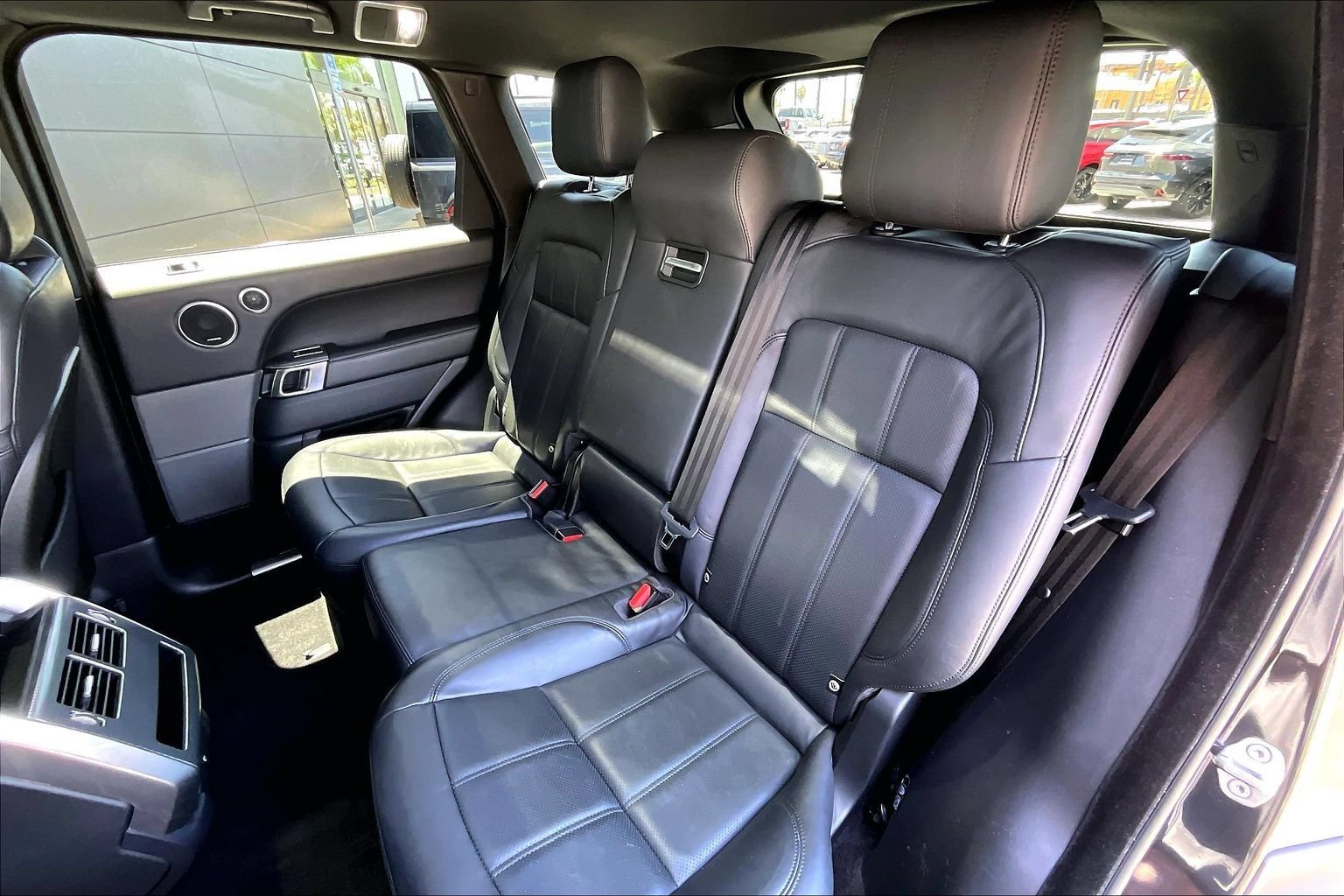Used 2019 Land Rover Range Rover Sport Supercharged AWD/4WD image 26