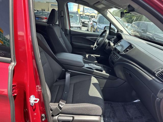 Used 2025 Honda Ridgeline Sport image 7