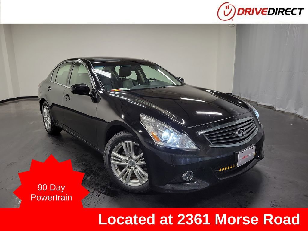 Used 2013 INFINITI G37 x w/ Premium Pkg