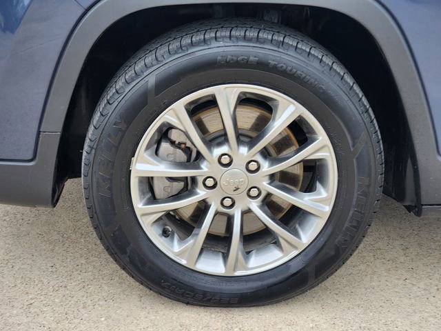 Used 2020 Jeep Cherokee Latitude Plus FWD image 17