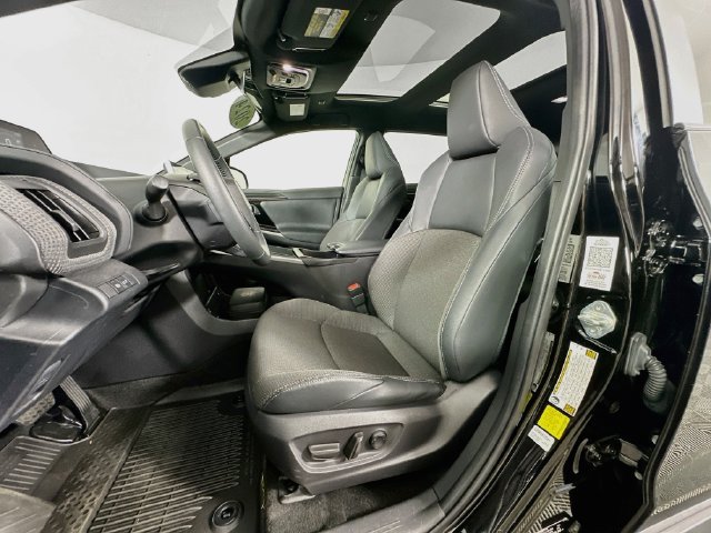 Used 2024 Toyota bZ4X AWD w/ Weather Package image 4