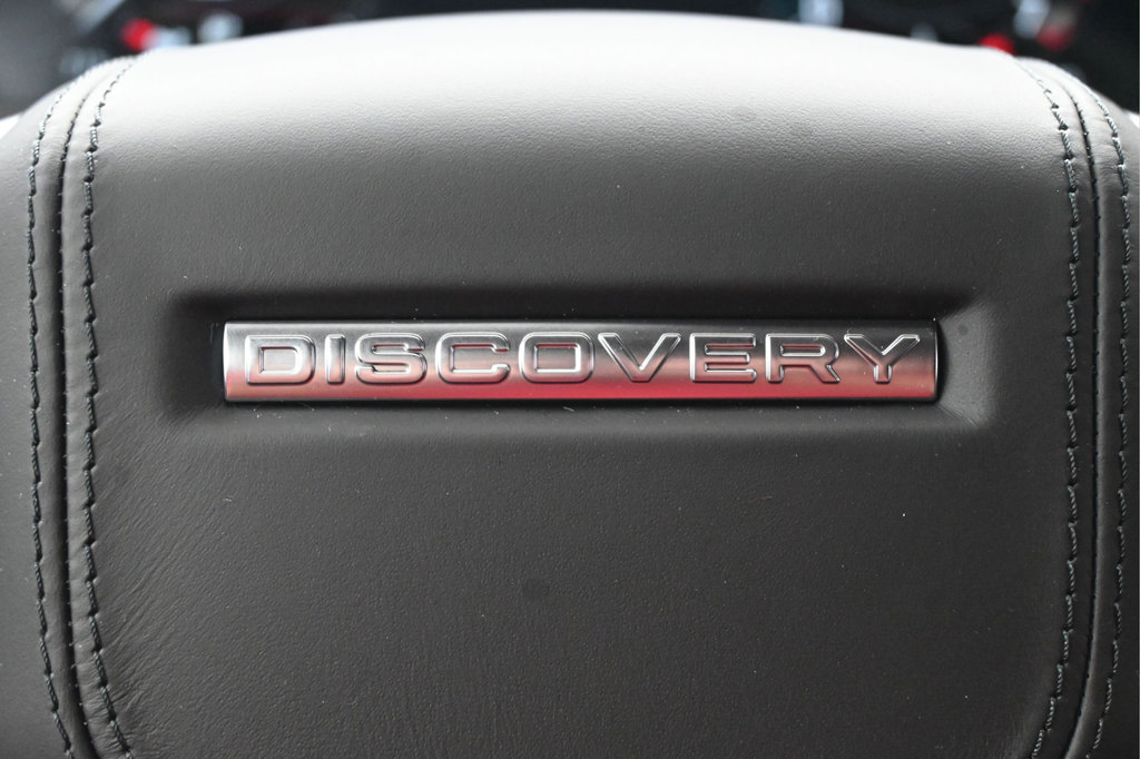 New 2026 Land Rover Discovery Limited Edition AWD/4WD image 21