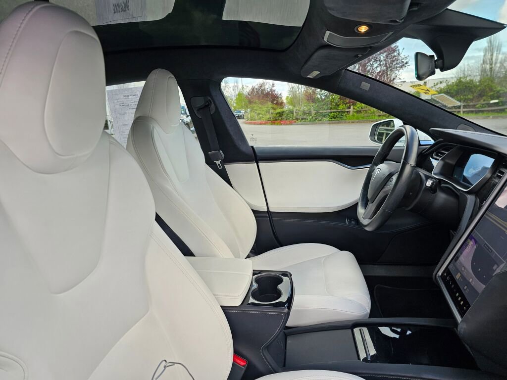Used 2020 Tesla Model S Long Range image 11