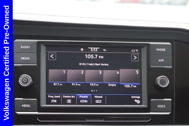 Used 2024 Volkswagen Jetta SE image 34