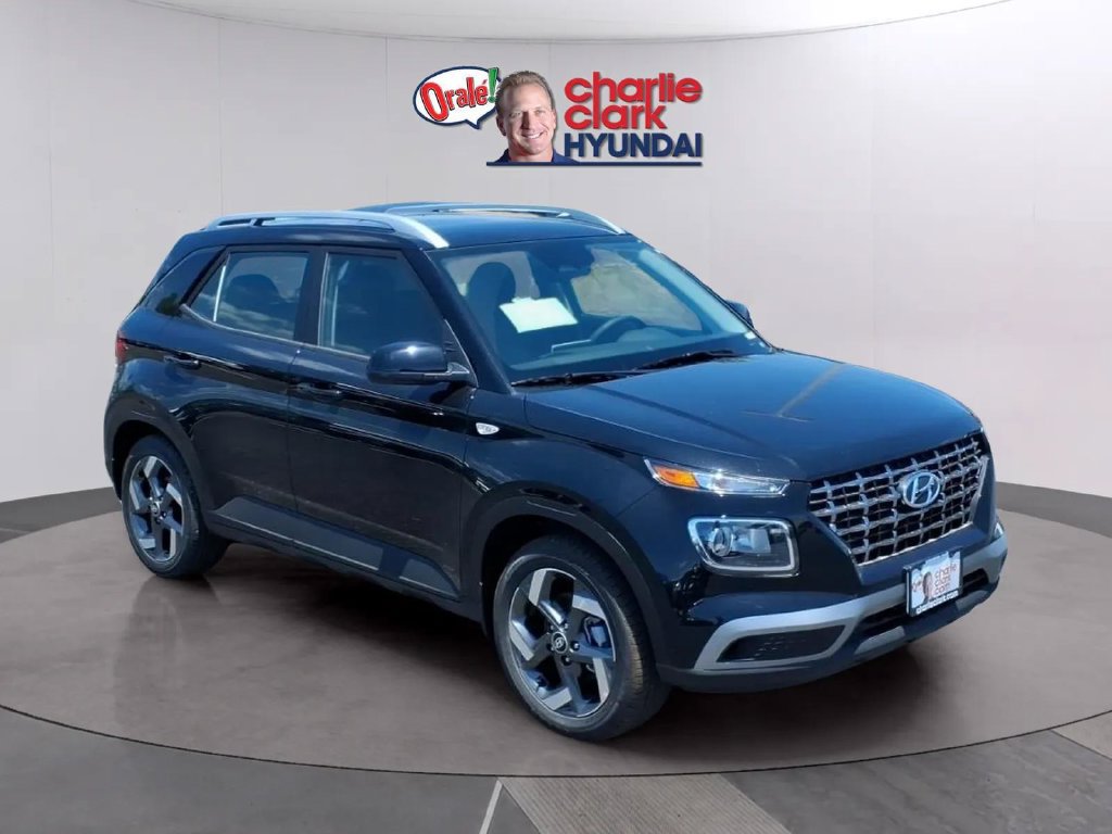 New 2026 Hyundai Venue SEL FWD image 7