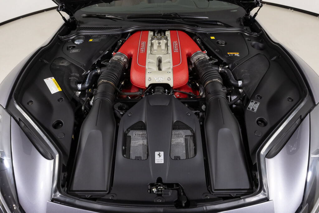 Used 2021 Ferrari 812 GTS RWD image 25