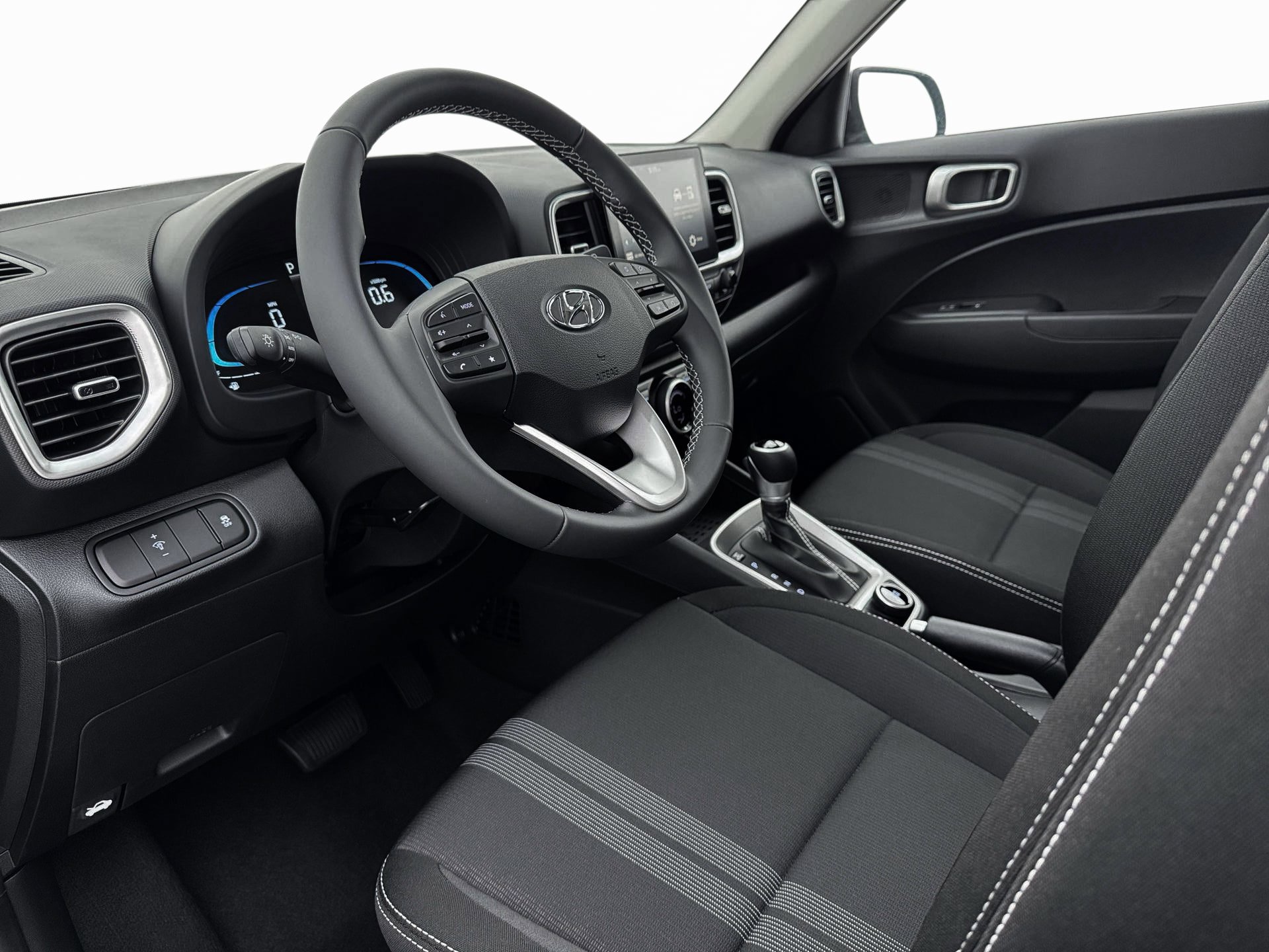 New 2026 Hyundai Venue SEL FWD image 14