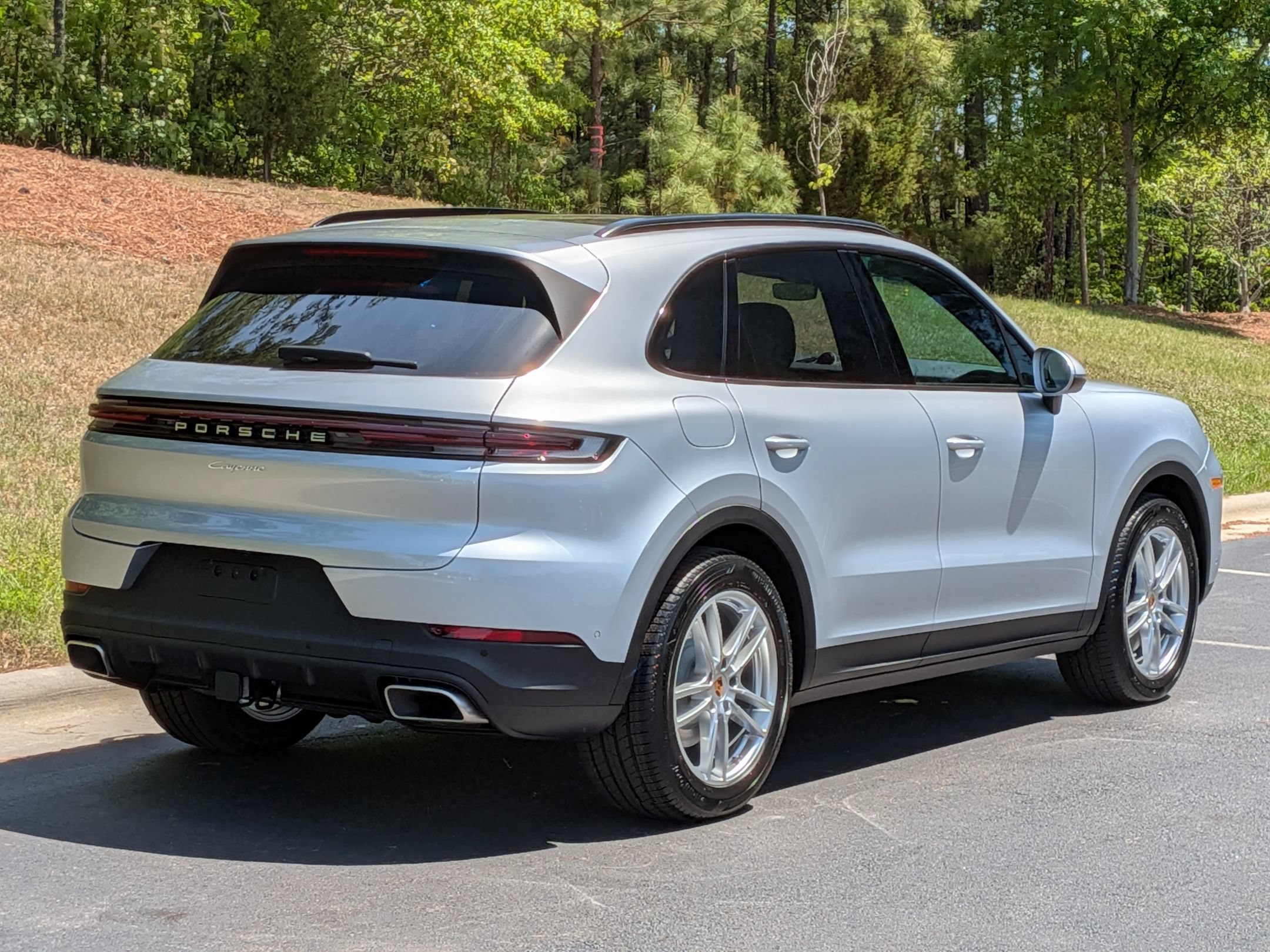New 2026 Porsche Cayenne AWD/4WD image 32