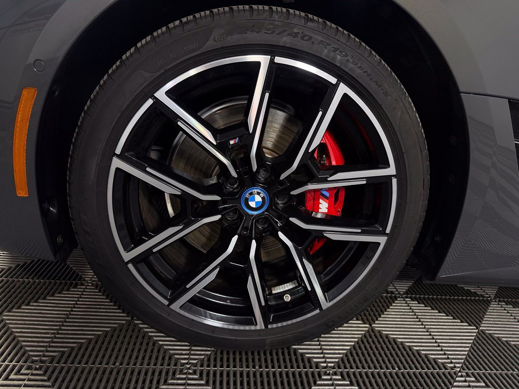 Used 2024 BMW i4 eDrive40 w/ M Sport Package RWD image 11