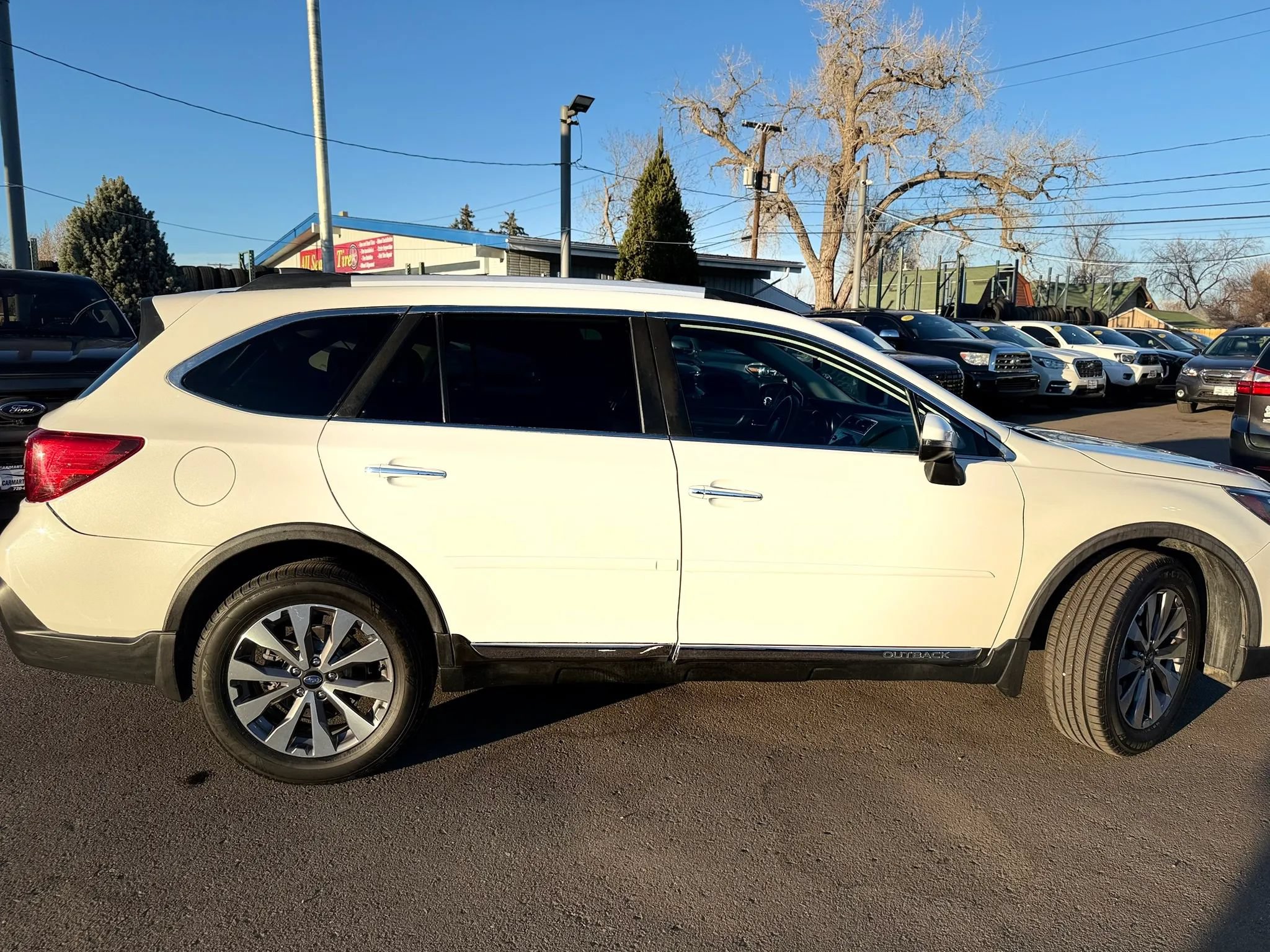 Used 2018 Subaru Outback 3.6R Touring AWD/4WD image 11