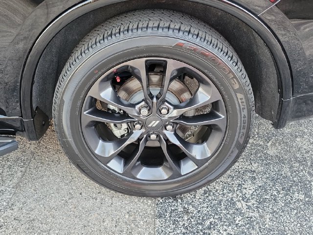 Used 2023 Dodge Durango R/T RWD image 9